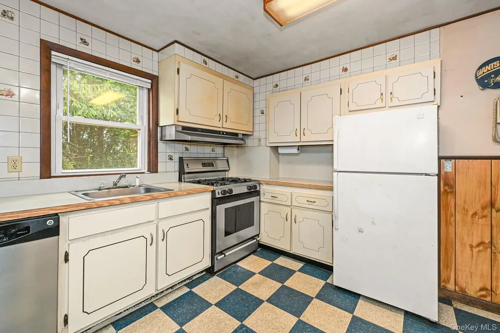 32 Chase Avenue White Plains NY 10606