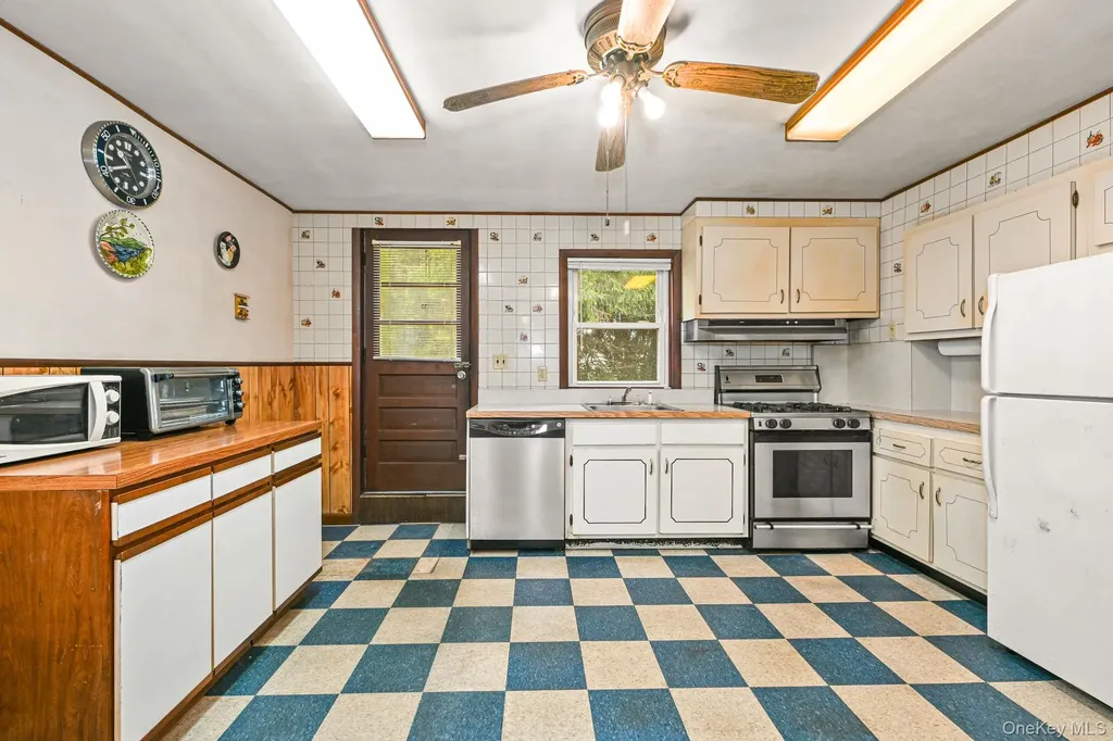 32 Chase Avenue White Plains NY 10606