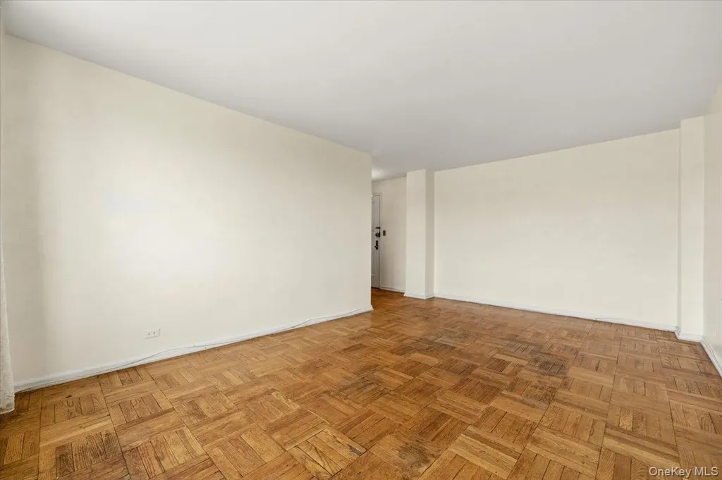 80 Knolls Crescent Bronx NY 10463
