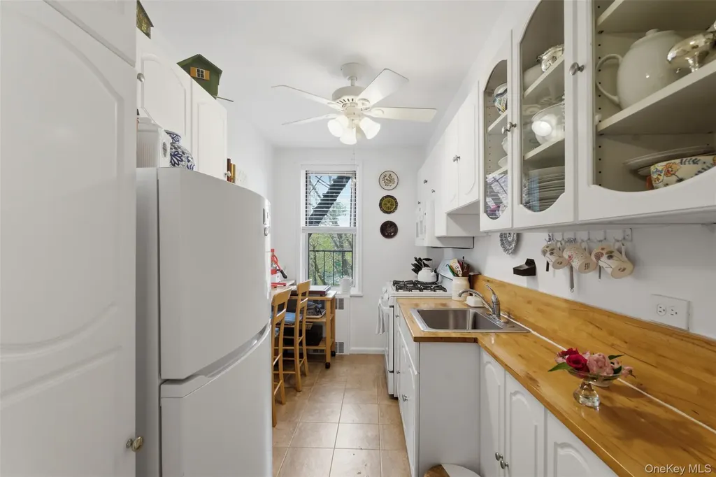 5621 Netherland Avenue Bronx NY 10471