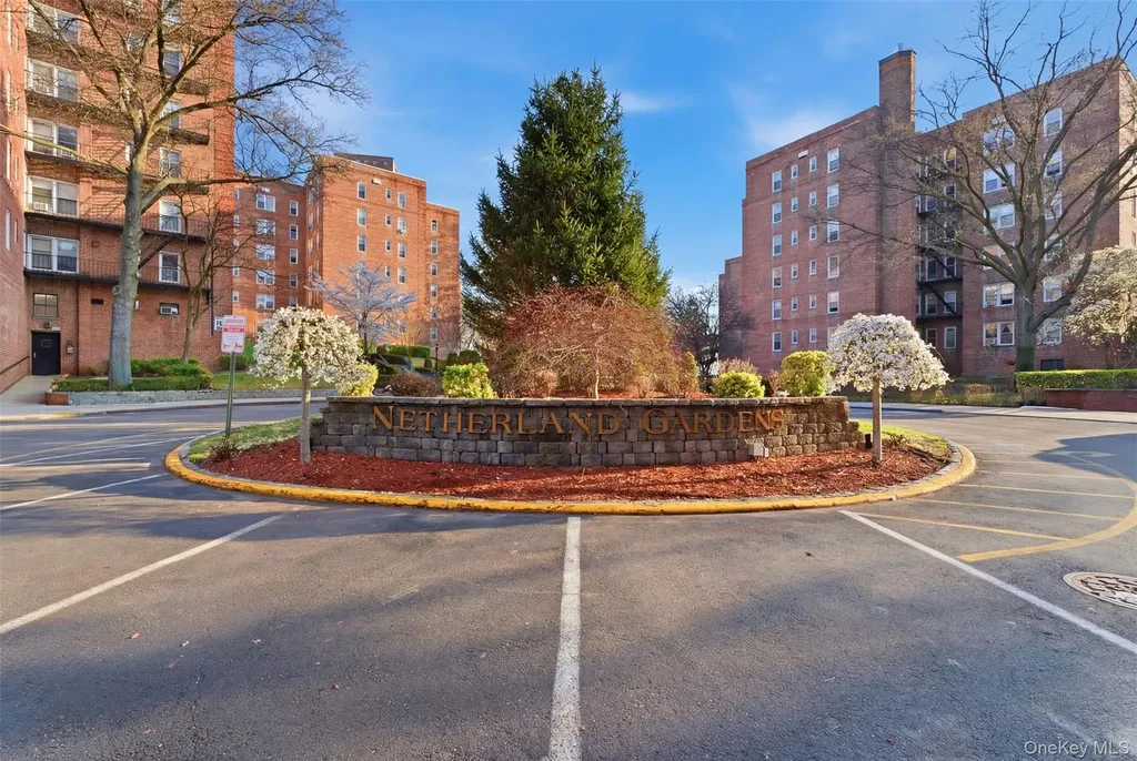 5621 Netherland Avenue Bronx NY 10471