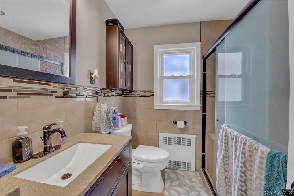 1312 Park Avenue New Hyde Park NY 11040