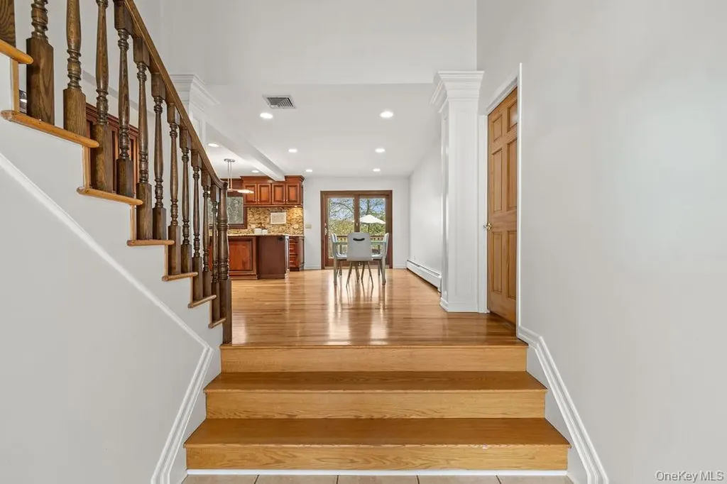 84 Tennyson Drive Nanuet NY 10954