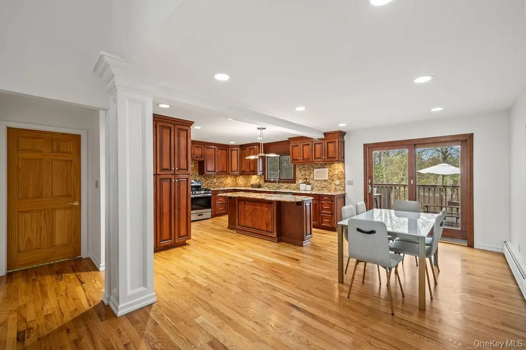 84 Tennyson Drive Nanuet NY 10954