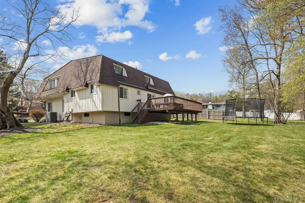 84 Tennyson Drive Nanuet NY 10954