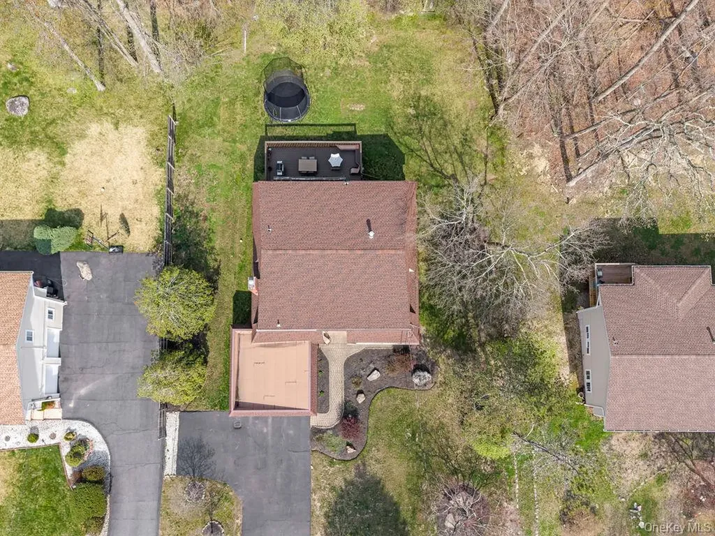 84 Tennyson Drive Nanuet NY 10954