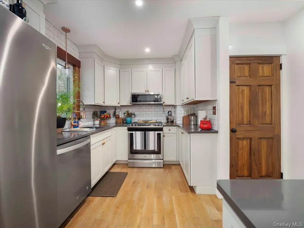 14 Hillside Avenue Suffern NY 10901