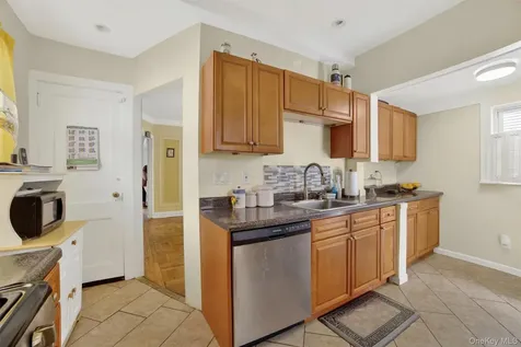153 Hillside Avenue Mount Vernon NY 10553
