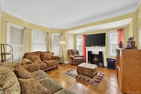 153 Hillside Avenue Mount Vernon NY 10553