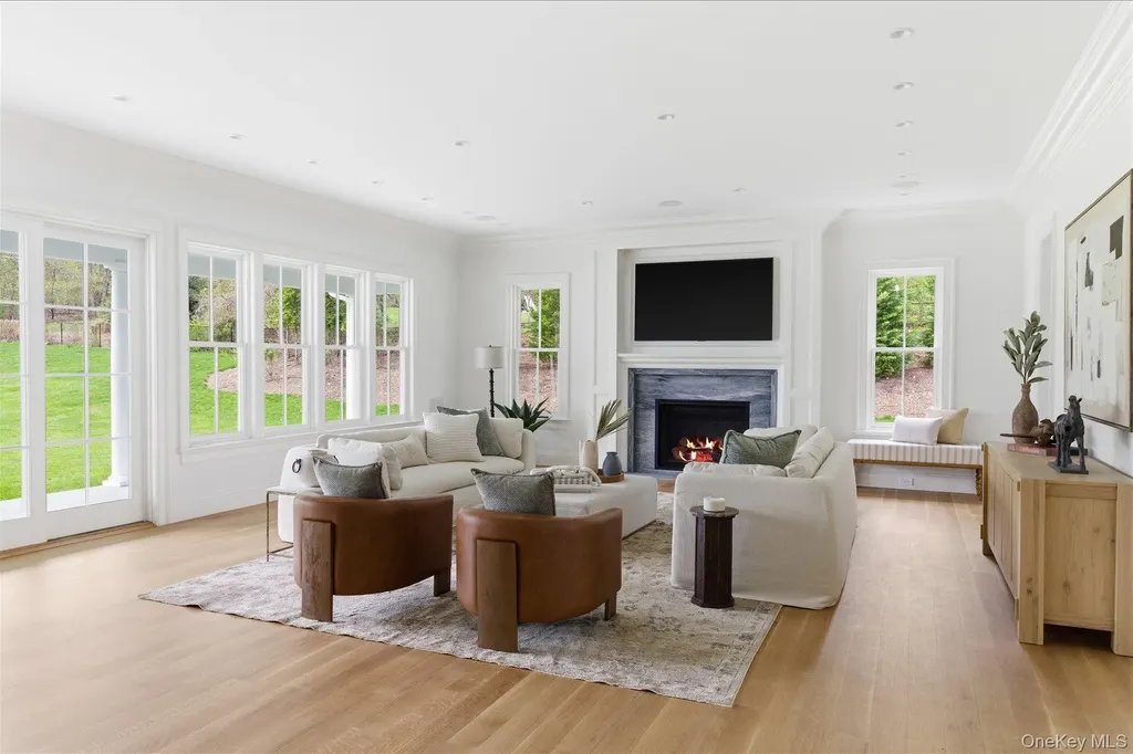 3 Crane Road Lloyd Harbor NY 11743