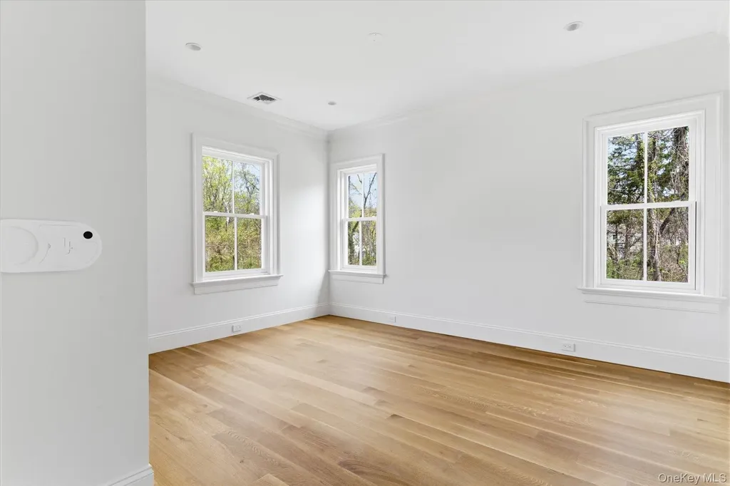 3 Crane Road Lloyd Harbor NY 11743