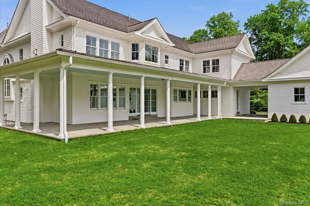 3 Crane Road Lloyd Harbor NY 11743