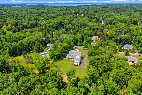 3 Crane Road Lloyd Harbor NY 11743