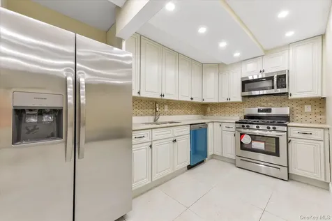 147-12 70 Road Kew Garden Hills NY 11367