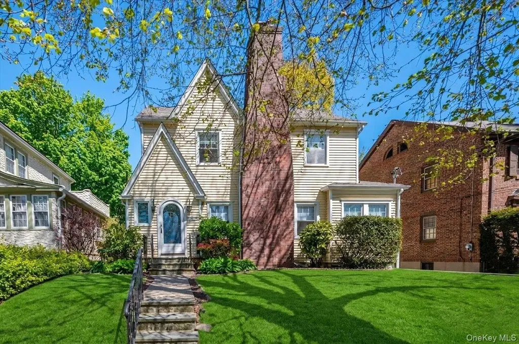 54 Ogden Avenue White Plains NY 10605