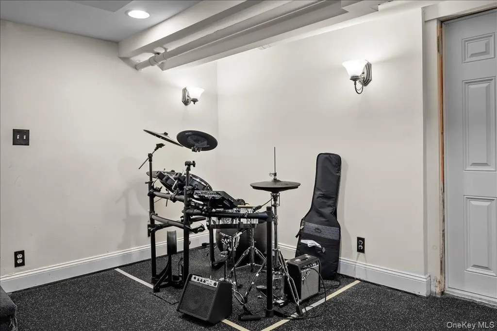 54 Ogden Avenue White Plains NY 10605