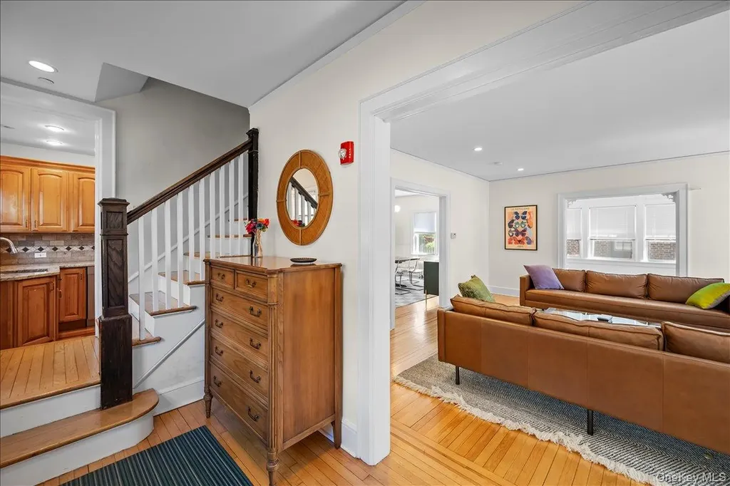 54 Ogden Avenue White Plains NY 10605