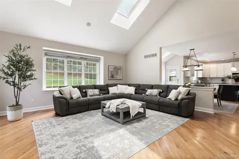 10 Kipps Court Somers NY 10589