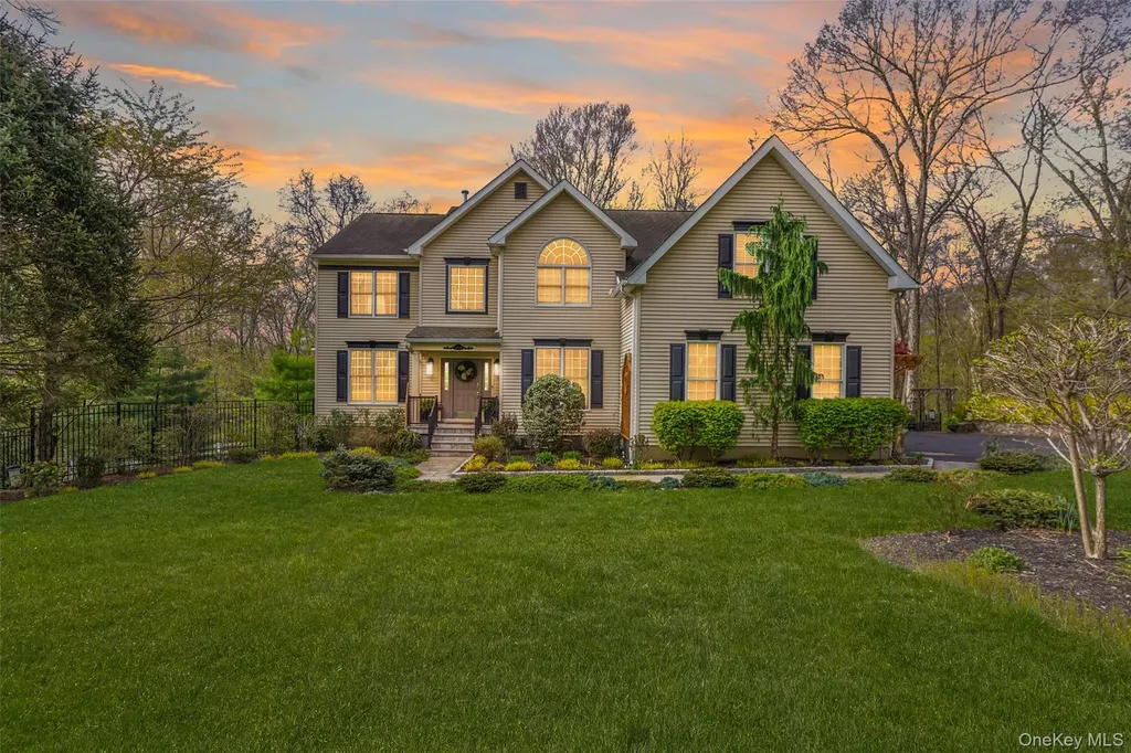 61 Hallocks Run Somers NY 10589
