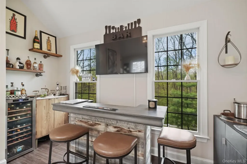 61 Hallocks Run Somers NY 10589