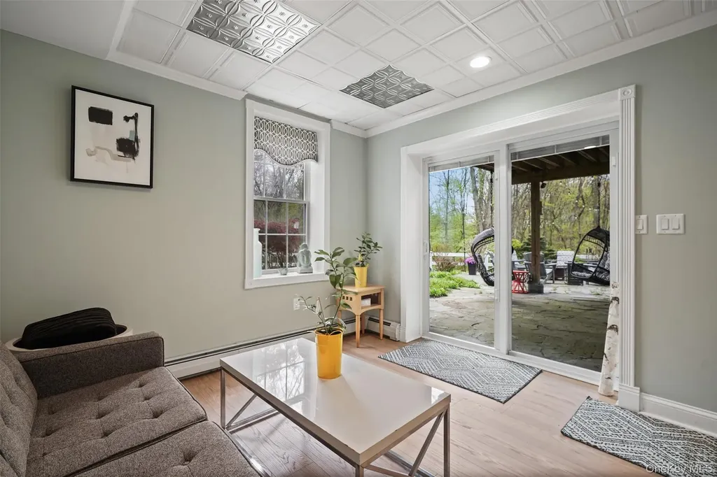 61 Hallocks Run Somers NY 10589