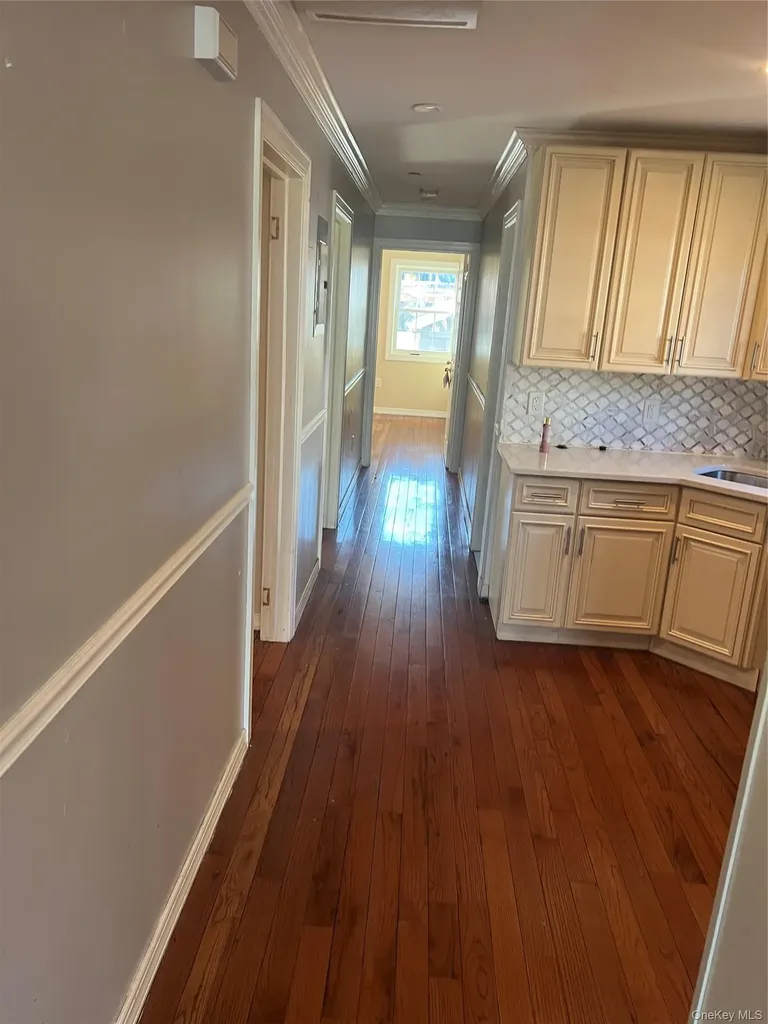 18920 117th Road Saint Albans NY 11412