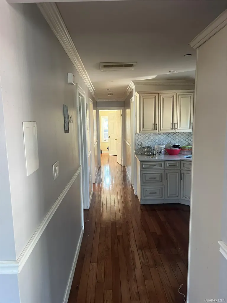 18920 117th Road Saint Albans NY 11412
