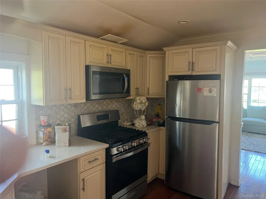 18920 117th Road Saint Albans NY 11412