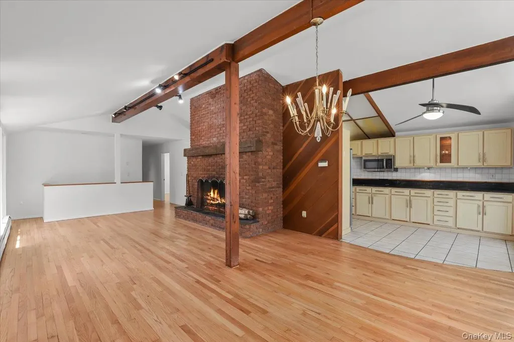 9 E Cradle Rock Road Pound Ridge NY 10576