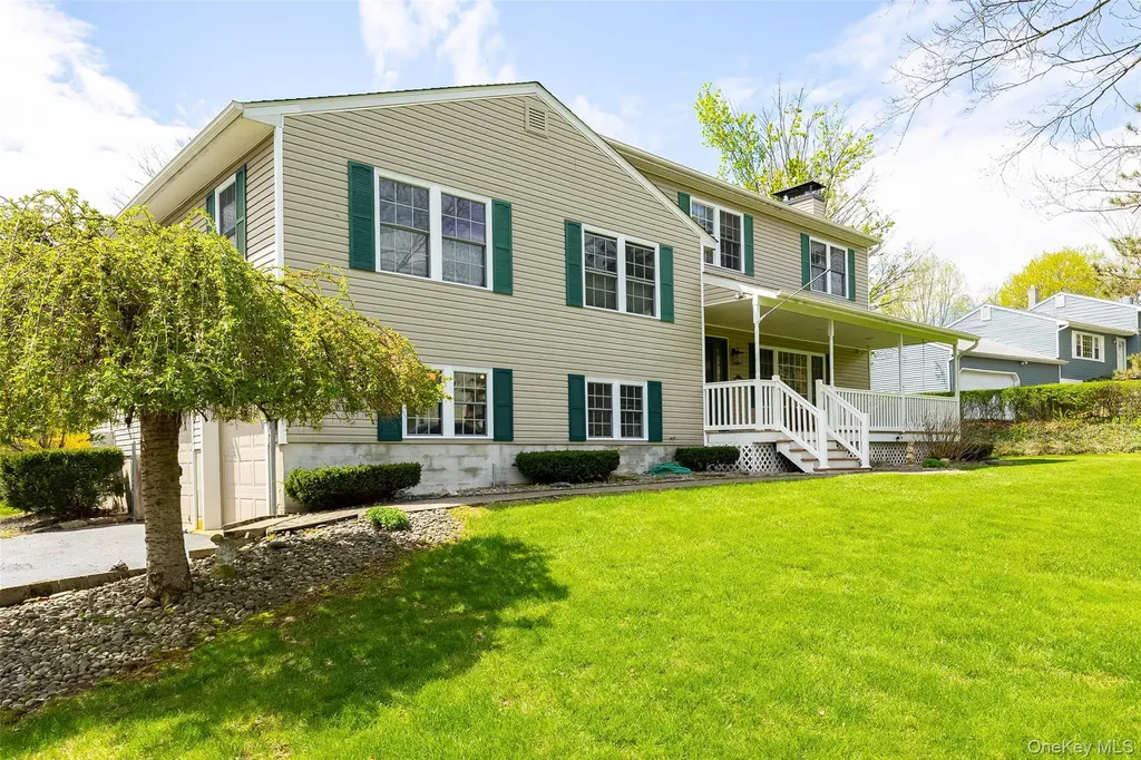 36 Forest Valley Road Pleasant Valley NY 12569