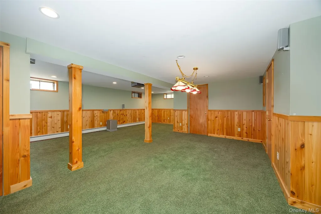 36 Forest Valley Road Pleasant Valley NY 12569