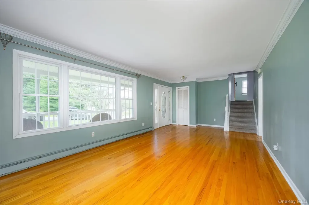 36 Forest Valley Road Pleasant Valley NY 12569