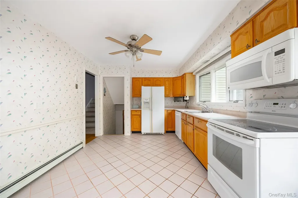 36 Forest Valley Road Pleasant Valley NY 12569