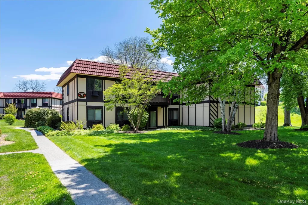 7 Loudon Drive Fishkill NY 12524