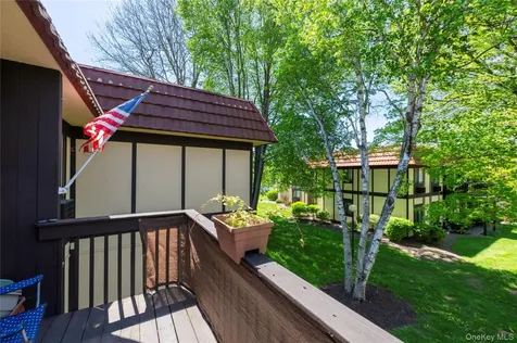7 Loudon Drive Fishkill NY 12524