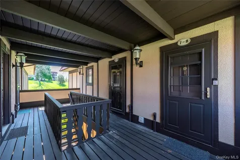 7 Loudon Drive Fishkill NY 12524