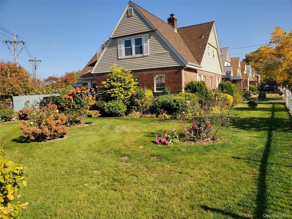 16606 Willets Point Boulevard Whitestone NY 11357