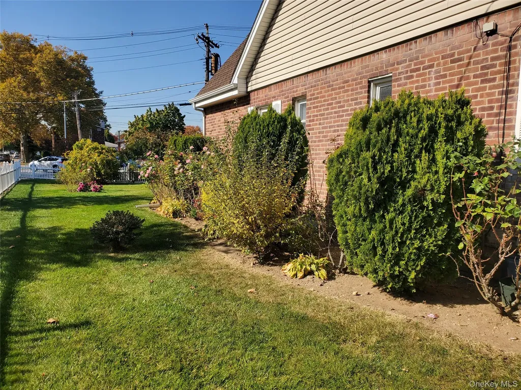 16606 Willets Point Boulevard Whitestone NY 11357
