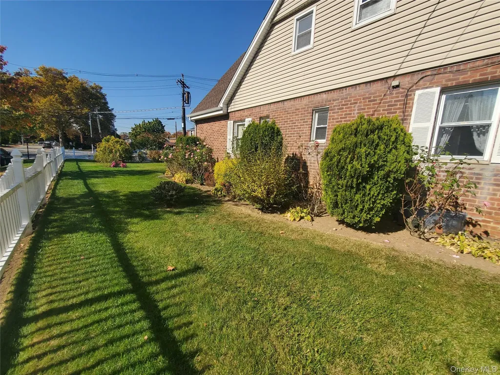 16606 Willets Point Boulevard Whitestone NY 11357
