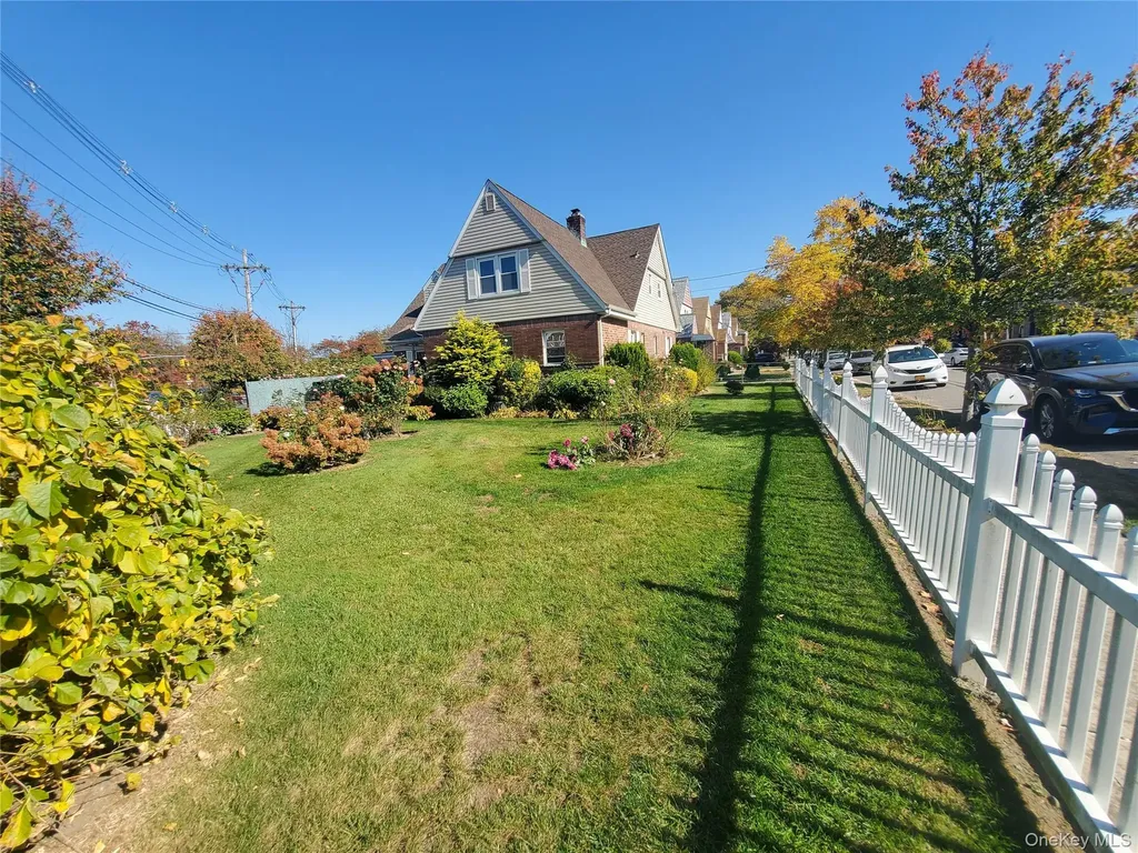 16606 Willets Point Boulevard Whitestone NY 11357