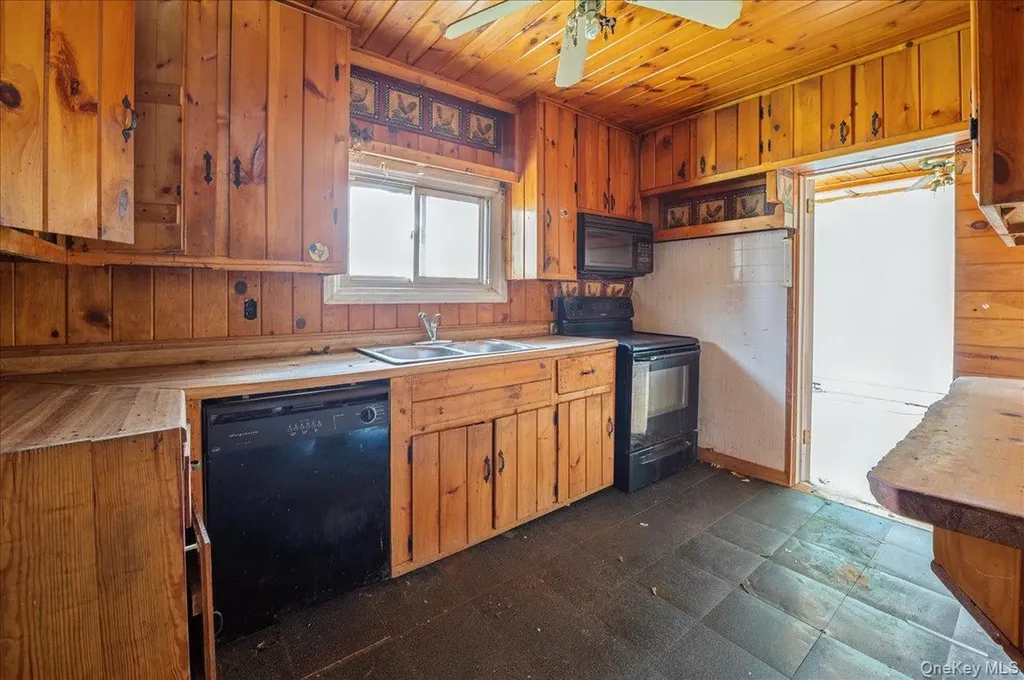 280 Route 217 Hudson NY 12534
