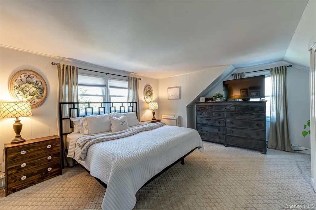256 4th Avenue Saint James NY 11780