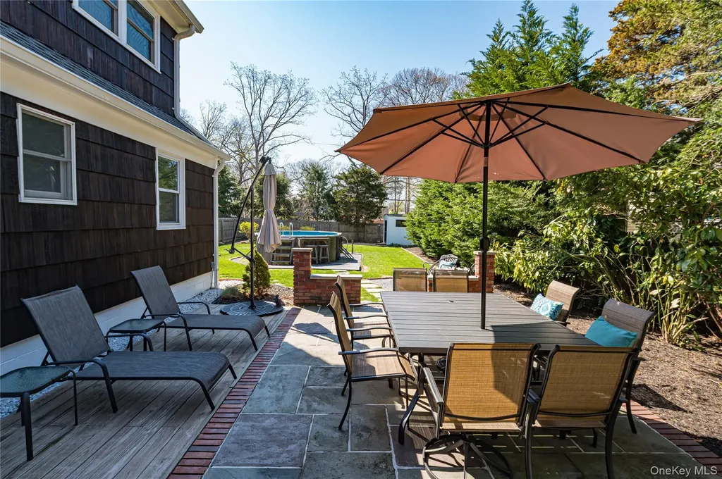 256 4th Avenue Saint James NY 11780