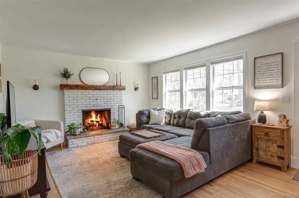 256 4th Avenue Saint James NY 11780