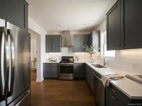 125 Warren Street Hudson NY 12534