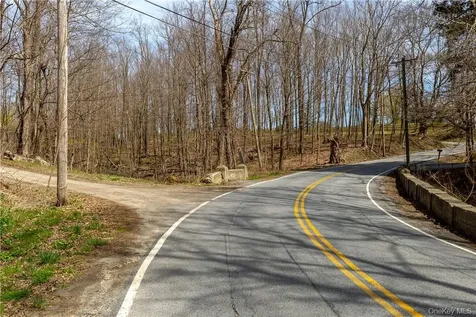 Old Quaker Hill Road Pawling NY 12564