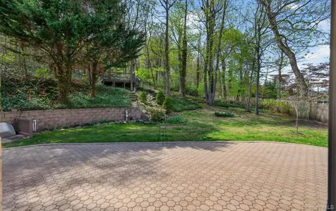 16 E Slope Road Bayville NY 11709