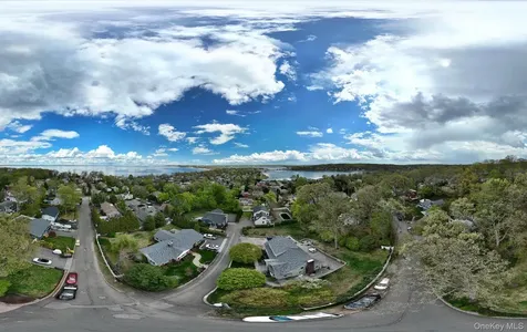16 E Slope Road Bayville NY 11709
