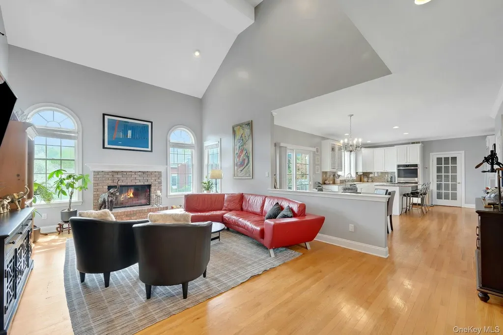 34 Eagle Court White Plains NY 10605