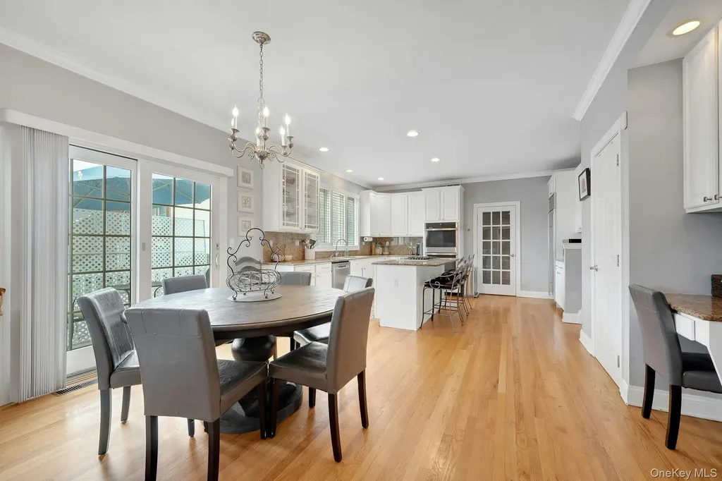 34 Eagle Court White Plains NY 10605